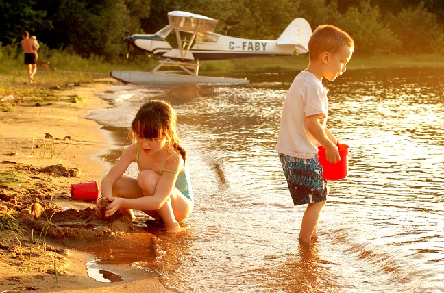 sandybeachkidsplane3